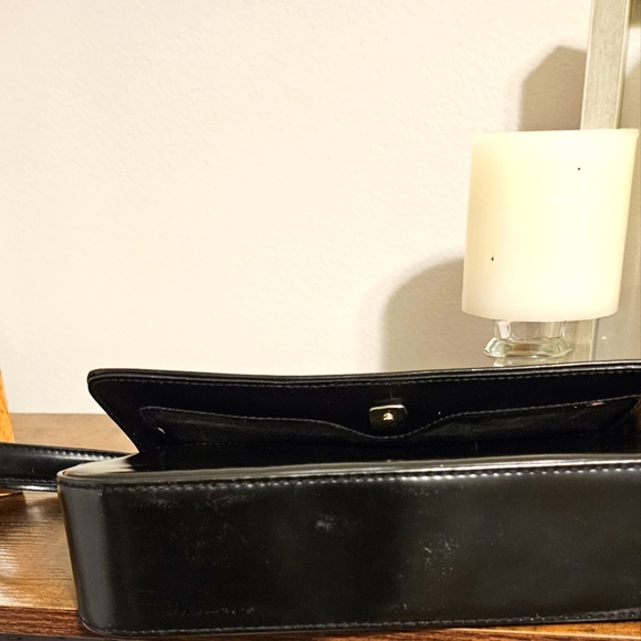 Liz Claiborne Patten leather bag - Picture 4 of 4